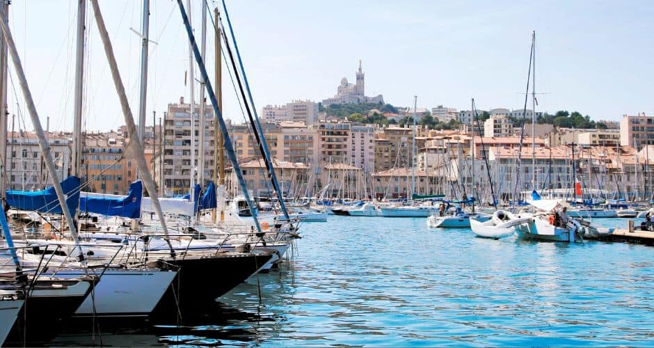 Un corps inerte découvert flottant dans le Vieux-Port de Marseille
