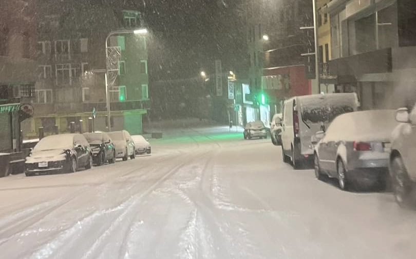 Météo : la neige tombe en abondance dans les Pyrénées, voici les images