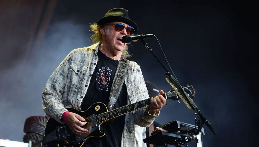 Festival de Nîmes : Neil Young et Elvis Costello aux arènes