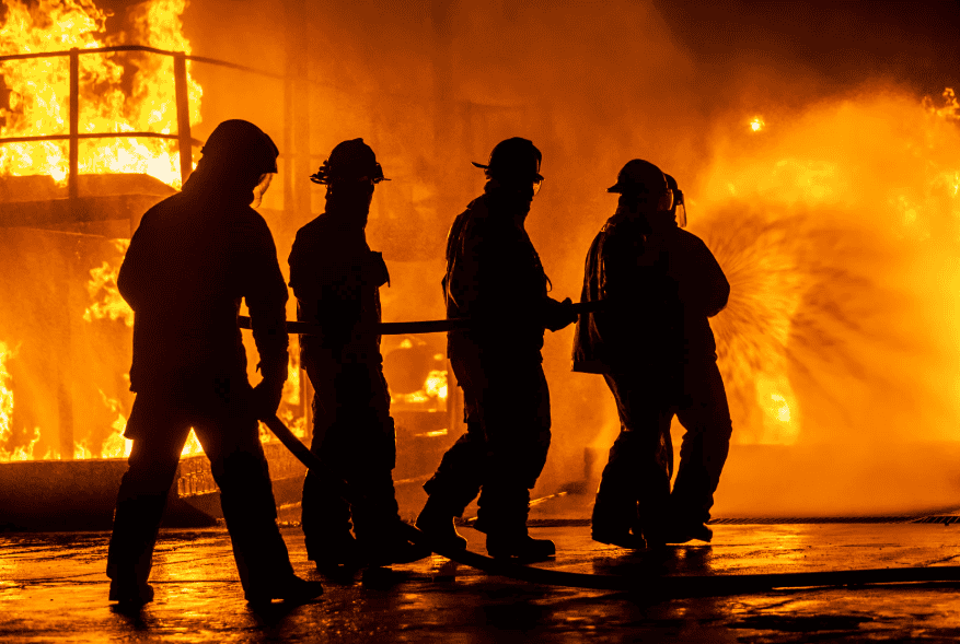 Grau-du-Roi : incendie dans un camping, une caravane ravagée par les flammes