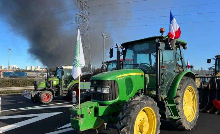 Mouvement agricole : des perturbations en cours sur l’A9 et l’A709, la circulation reprend sur l’A61