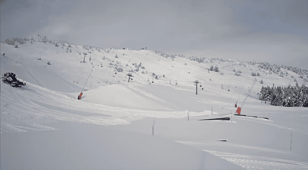Météo : les images des fortes chutes de neige en Occitanie