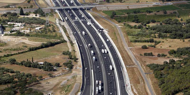Vinci Autoroutes : week-end du 8 mai, un trafic dense attendu sur les autoroutes