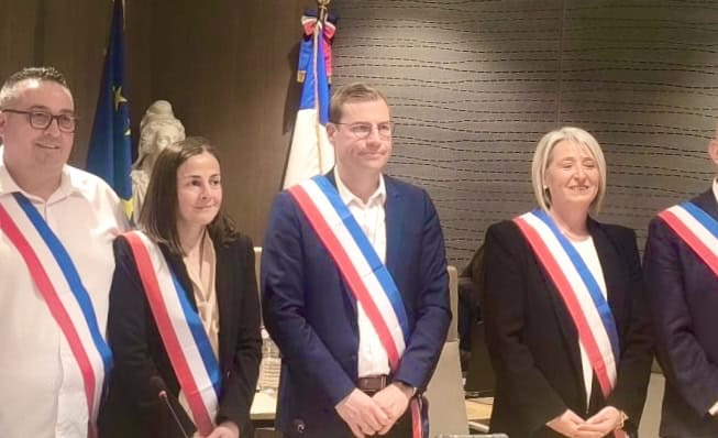 Grau-du-Roi : Charly Crespe enfile l’écharpe de maire