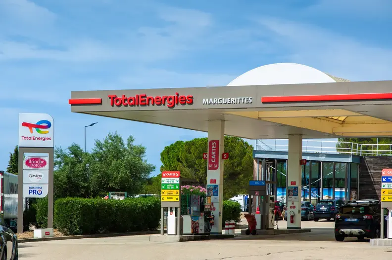 Carburant : le diesel bloqué à 2,09 €/L à Total jusqu’au 7 avril
